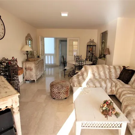 2 Bedrooms2 Bathroomsterrace Equipped In Palm Area Appartement