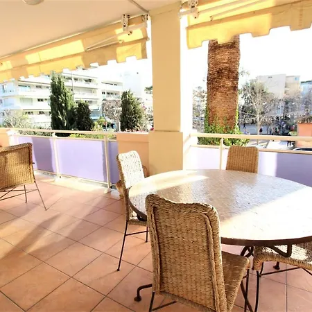 2 Bedrooms2 Bathroomsterrace Equipped In Palm Area Appartement